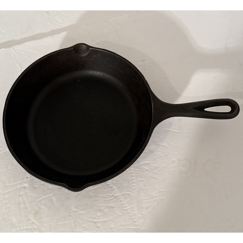 Lodge USA 8-Inch Cast Iron Skillet 1 5SK Double Spout